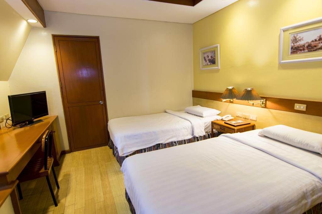 The Manor Hotel Davao City Εξωτερικό φωτογραφία