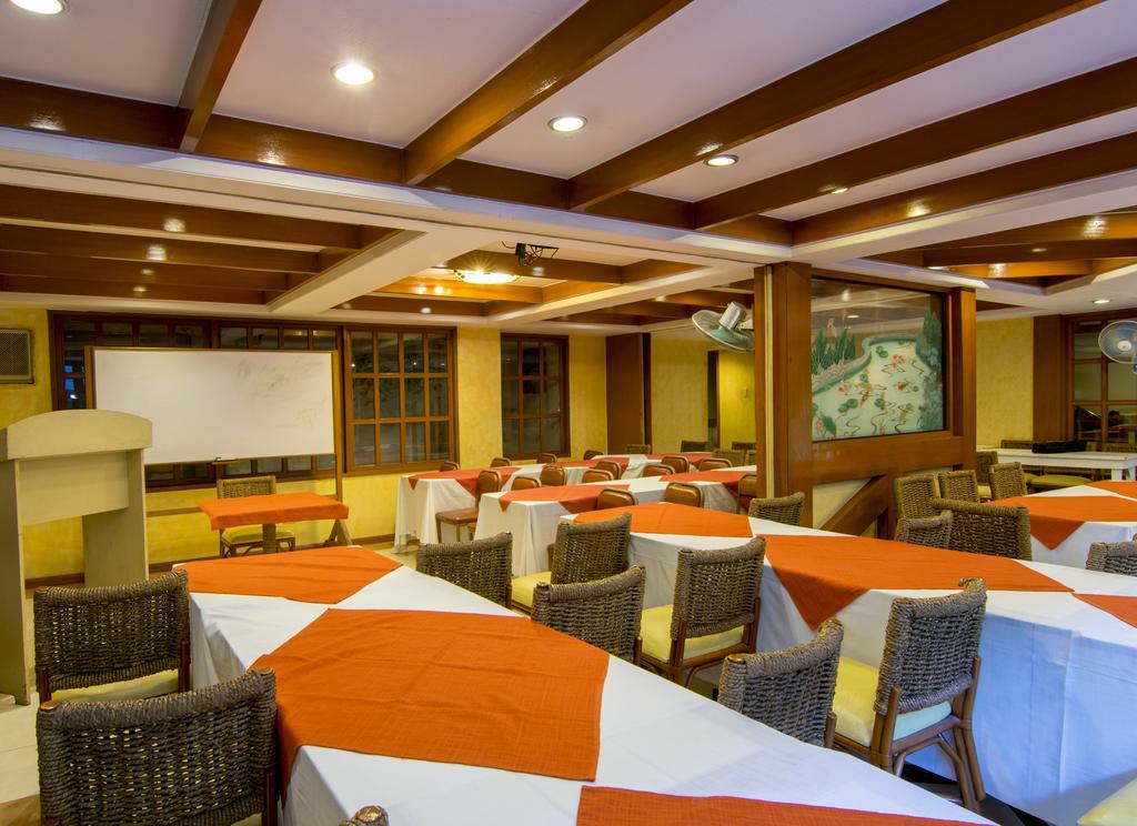 The Manor Hotel Davao City Εξωτερικό φωτογραφία